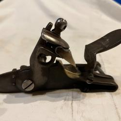 une platine a silex modèle 1777 de la manufacture de st étienne