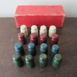 16 Pions en bois pour jeux de société anciens