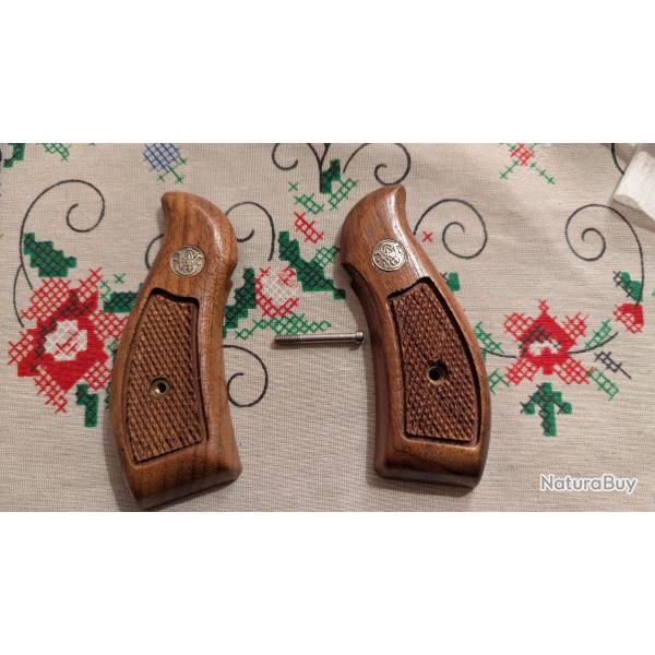 Plaquettes Smith Wesson Originales neuves de stock carcasse K round butt