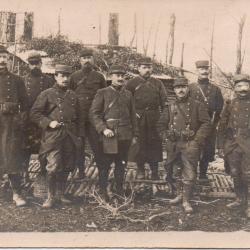 CPA -Photo - Un Groupe Soldats -  N&deg;4351