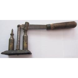 Ancien amorceur désamorceur cartouche chasse calibre 16 (percussion centrale)