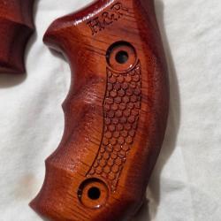 Plaquettes bois Harrington & Richardson 32 (V1.1)