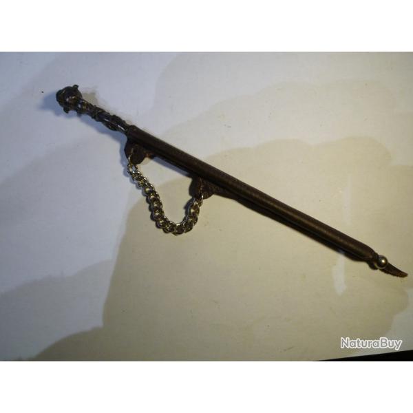 SUPERBE PIQUE -COUILLES DE PROSTITUEE, DAGUE DE PETITE VERTU