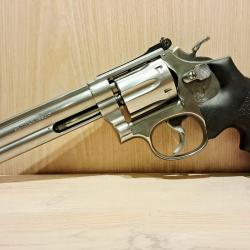 SMITH & WESSON 617 22lr