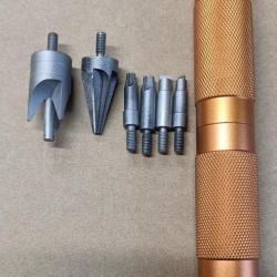 outil de préparation d'étuis - douilles -  Multi-Tool, Ebavureur interne, externe, puit d'amorçage