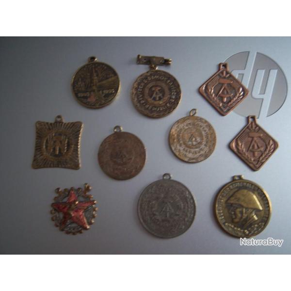 lot m�dailles Allemagne de l'est  x