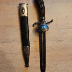 Superbe dague de chasse 45 cm pièce exceptionnelle, superbe gravure et finition