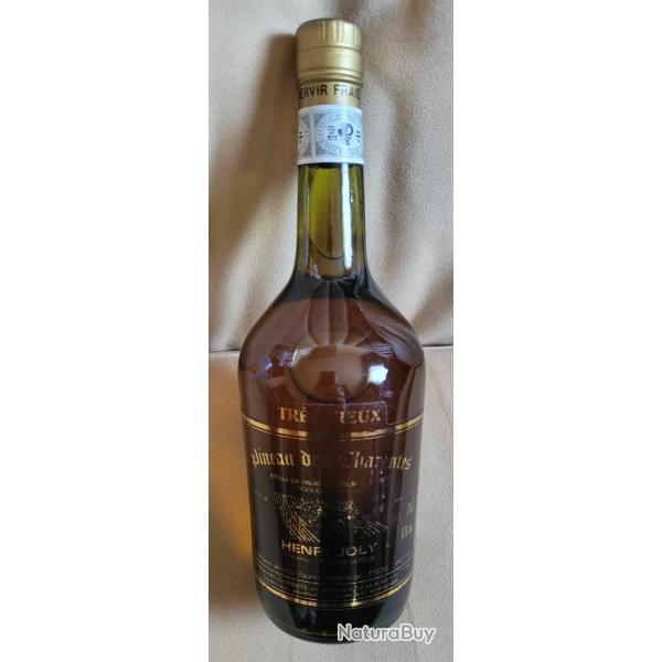 Bouteille de Tr�s Vieux PINEAU des Charentes (17�) - Henri JOLY (Ann�es 1980)