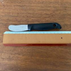 COUTEAU BEURRE  2025    N   2