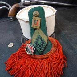 souvenir d'un l&eacute;gionnaire du 3&eacute;me R.E.I insignes gallon &eacute;paulette k&eacute;pi