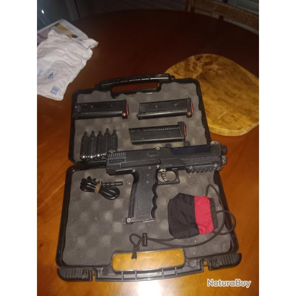 TPX TIPPMANN 68 SEMI-AUTO+3 CHARGEURS+ +ACCESSOIRES+MALLETTE+BILLES PAINTBALL/DFENSE+SPARCLETTES