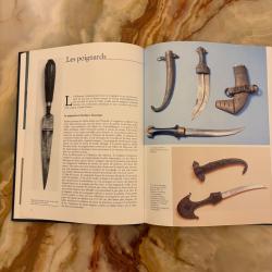 Livre sur l'histoire des armes blanches