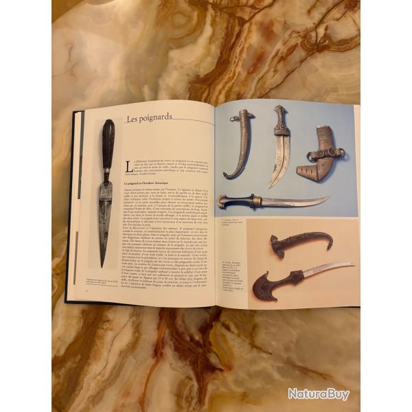 Livre sur l'histoire des armes blanches