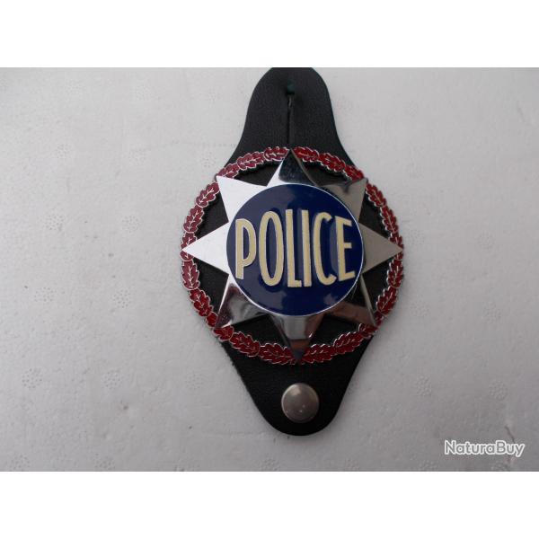 plaque police sur cuir,num�rot�e,neuve!!!