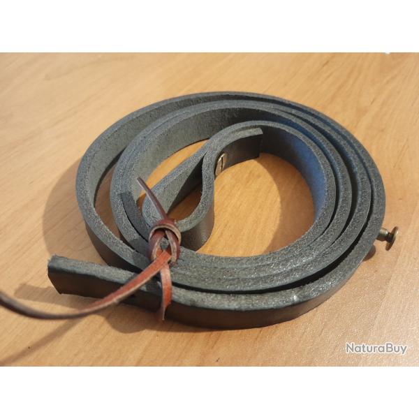 TB Bretelle / sautoir  en cuir pais, avec boutons  vis.