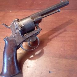 Gros revolver Allemand à broche en 9mm
