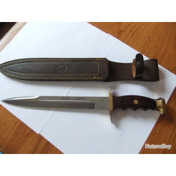 Dague de chasse Muela Bowie Stamina inox avec tui