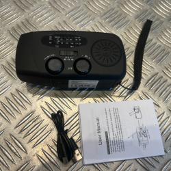 mini radio lampe led solaire dynamo power bank survie randonn&eacute;e urgence securite