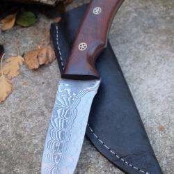 Skinner Couteau de Chasse Damas Lame 256 Couches Manche Bois Mosaic Pins Fabric Artisanale Etui Cuir