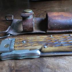 poignard a systhème  étui attache  cuir  chasse st étienne