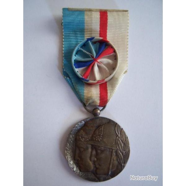 MEDAILLE OFFICIER  pompier val d'Oise Yvelines  Essonne x