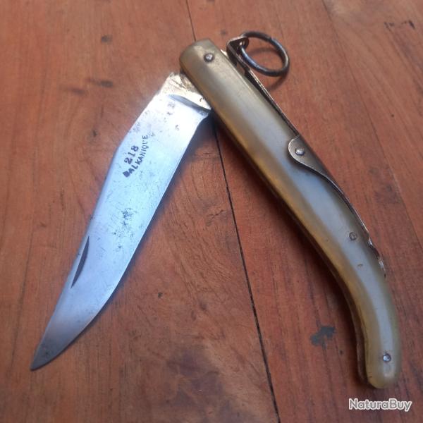 Grand Couteau  palme 218 BALKANIQUE Manche en Corne