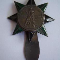 Insigne politique  LIGUE DES PATRIOTES    QUI VIVE  FRANCE   crée par  Paul Déroulède x