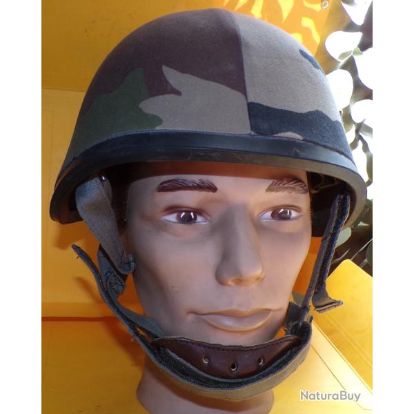 CASQUE MILITAIRE LOURD MODELE F1 DE L'ARMEE FRANCAISE DE 1991  , FABRICATION FRANCAISE R.M.C A EVRE