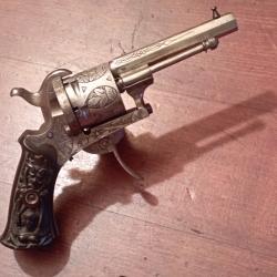 Revolver à broche en 7mm "Le sauveur, nouveau modèle perfectionné 1882"