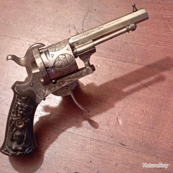 Revolver  broche en 7mm "Le sauveur, nouveau modle perfectionn 1882"