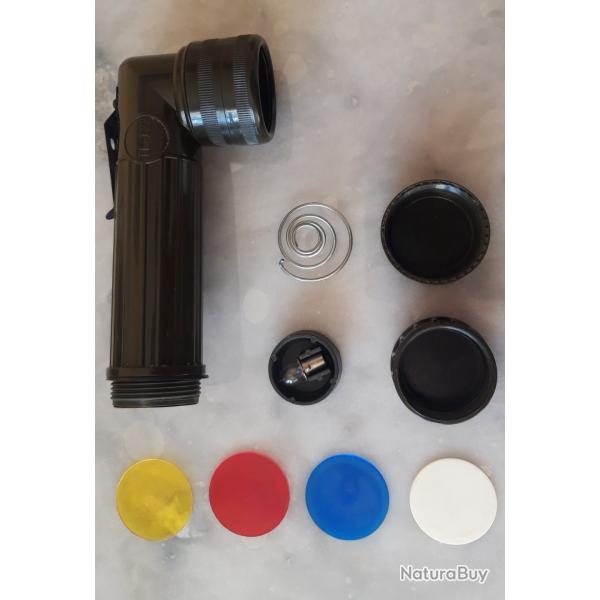 Lampe TL  kaki arm�e fran�aise neuve