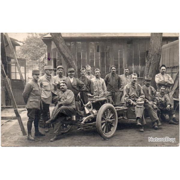 CPA -Photo - Un Groupe Soldats- N�4380