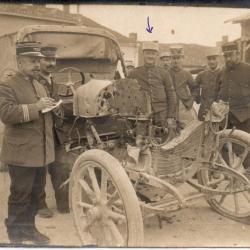 CPA -Photo - Un Groupe Soldats- N&deg;4381