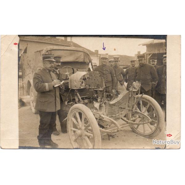 CPA -Photo - Un Groupe Soldats- N�4381