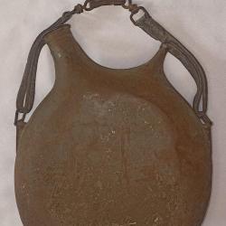 Bidon model 1877 peint sangles 1935 WW2