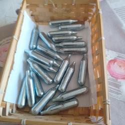 60 SPARCLETTES 12 GRAMMES CO2 POUR  VOTRE S2CURITE  ET VOS LOISIRS  PLUS ECONOMIQUE