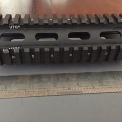 UTG Quad rail Leapers, garde main "drop in", 4 rails pour carabine  M4,AR 15