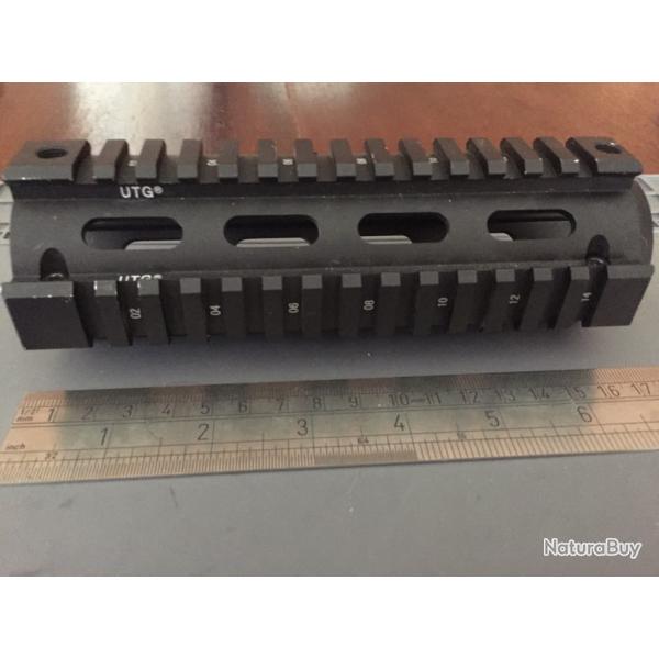 UTG Quad rail Leapers, garde main "drop in", 4 rails pour carabine  M4,AR 15