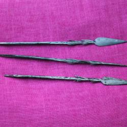 LOT DE 3 POINTES DE FLECHES AFRICAINE D ARC