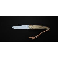 Couteau pliant Baroudeur Laguiole - Manche pointe de corne, lame lisse