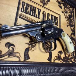 Très beau Smith & Wesson 32sw DA nickelé dans son coffret