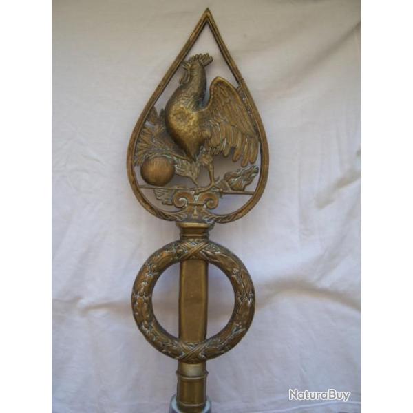 PIQUE HAMPE DE DRAPEAU DE LA GARDE NATIONALE  MONARCHIE DE JUILLET coq x