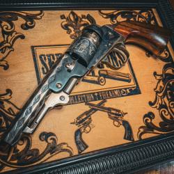 Pi&egrave;ce unique Revolver Navy arms co 36 PN plaqu&eacute; OR