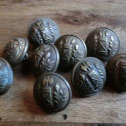 lots x 9  boutons  faisceau de licteur T.W.W paris