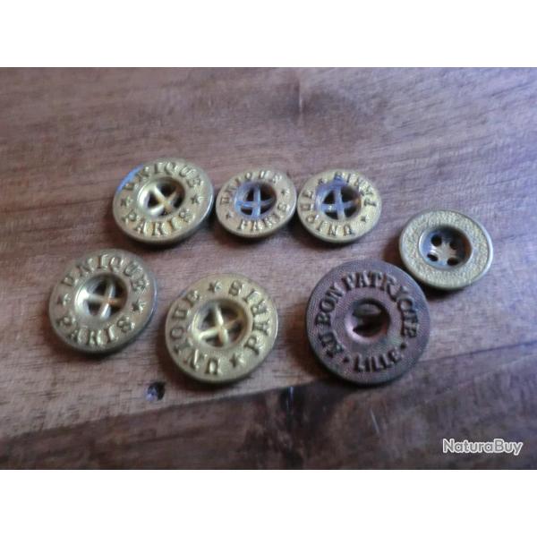 lots x 7  boutons plat  unique paris