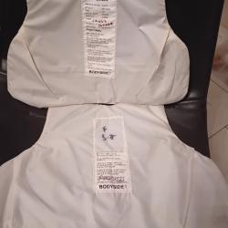 Enchère lot de 2 plaques balistiques 3a contre les armes de poings et les lames  MEHLER 37X34/35X28