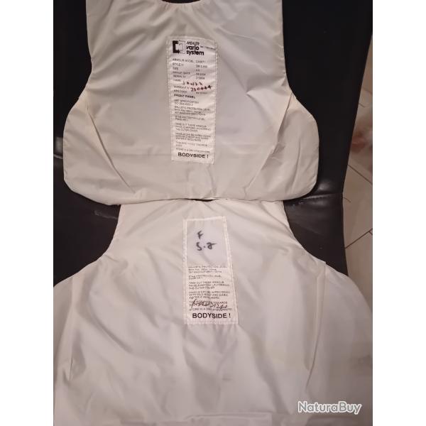 Enchre lot de 2 plaques balistiques 3a contre les armes de poings et les lames  MEHLER 37X34/35X28