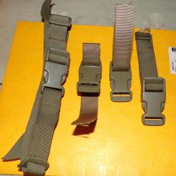 LOT DE 4 BOUCLES AVEC CLIP POUR REPARATION MATERIEL DIVERS ( sac , musette , gilet .....) , BON ETAT