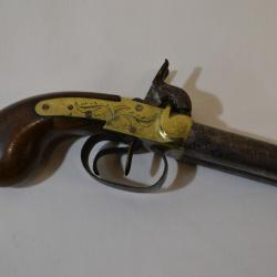 Pistolet à coffre à percussion double canons
