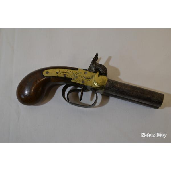 Pistolet  coffre  percussion double canons